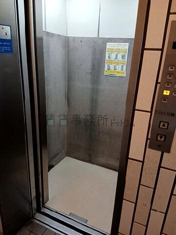 エレベーター