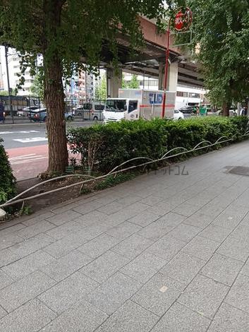 建物前歩道