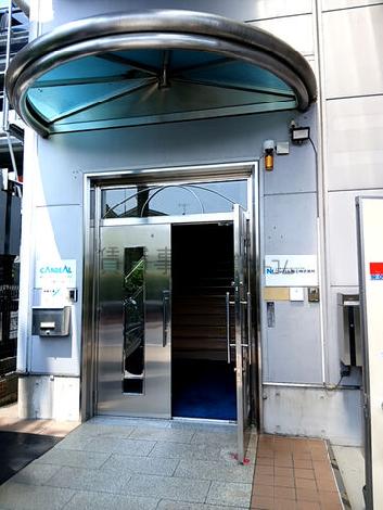 正面玄関