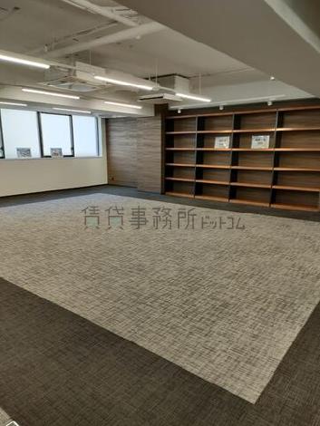 明石町トーセイビルの室内