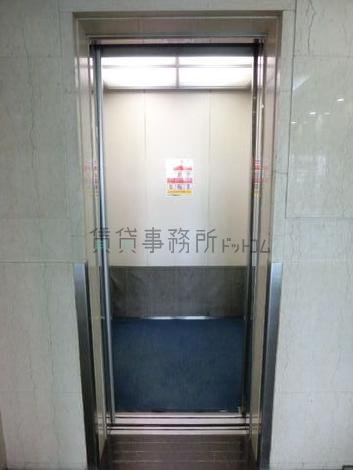 エレベーター