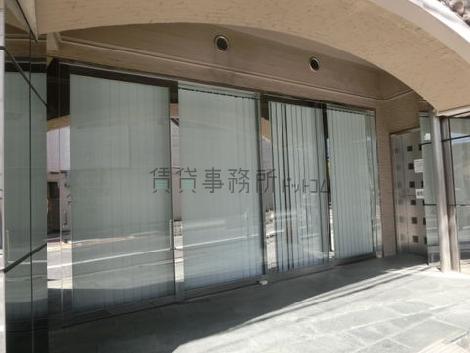 正面玄関