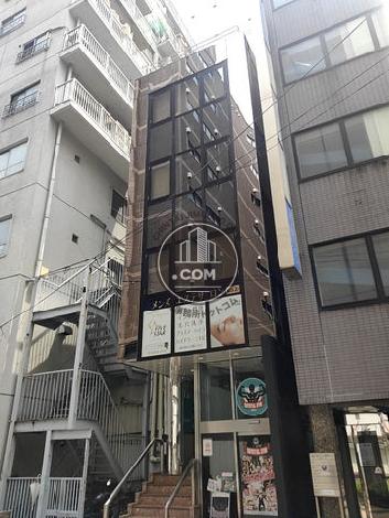 新宿高山ビルの外観写真