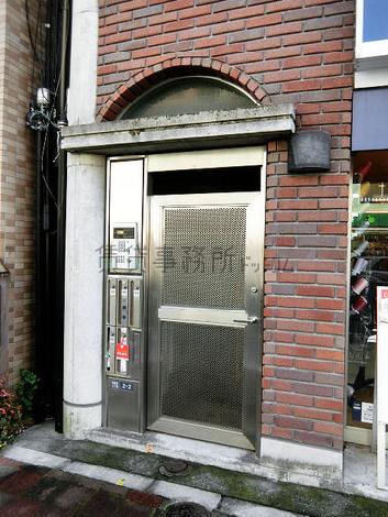 正面玄関