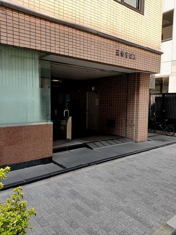 正面玄関