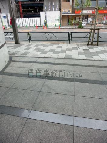 ゆとりある歩道までのスペース