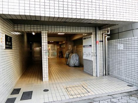 正面玄関