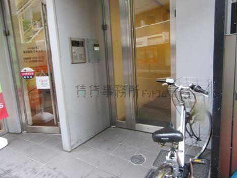 正面玄関