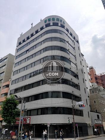 新宿御苑ビル 外観写真