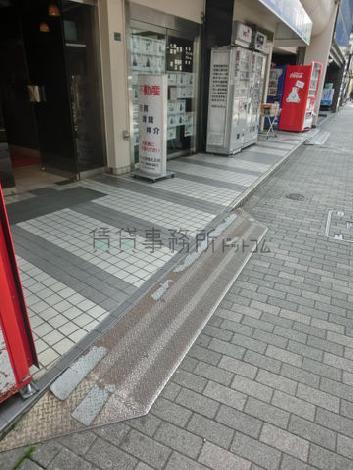 正面玄関