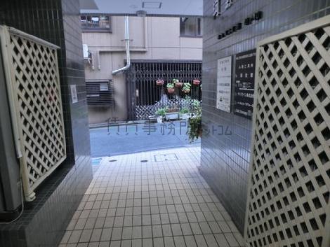 正面玄関