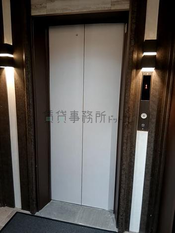 エレベーター