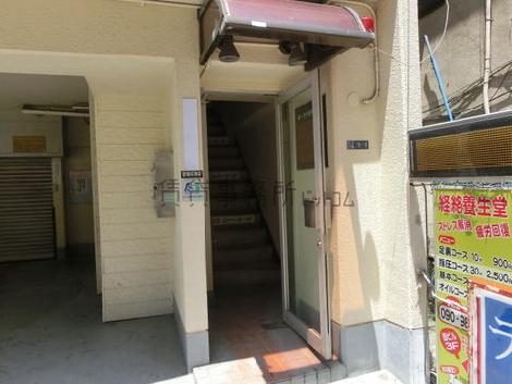 正面玄関