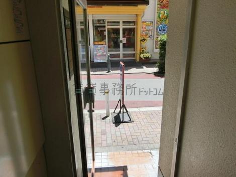正面玄関