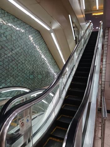 エスカレーター