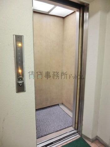 エレベーター
