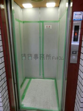 エレベーター