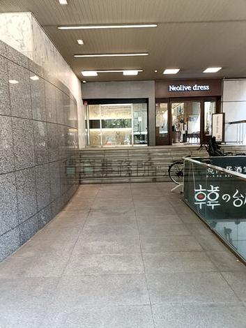 正面玄関