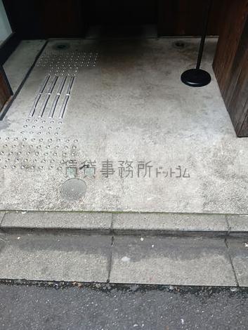正面玄関
