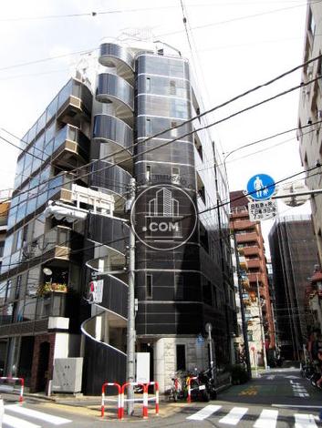 クレスト御苑ビルの外観写真
