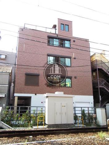 Baris Apartmentの外観写真