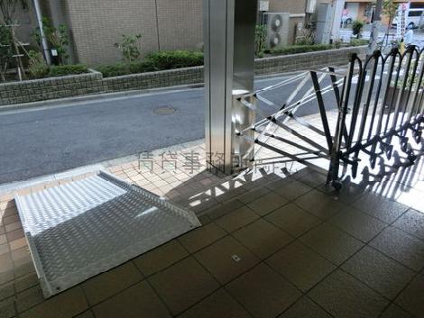 正面玄関