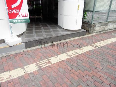 正面玄関