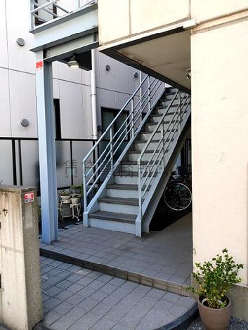 正面玄関