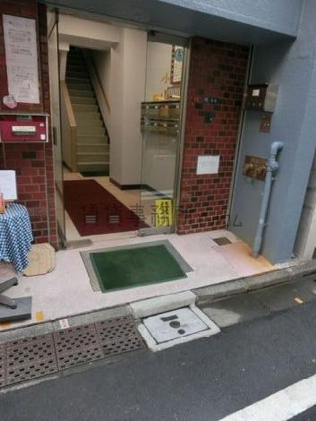 正面玄関