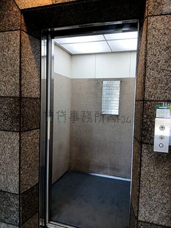 エレベーター
