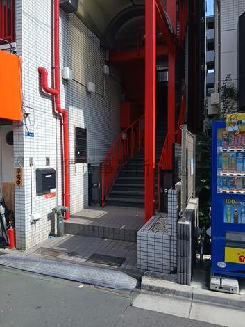 正面玄関