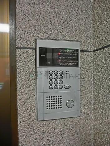 オートロック式インターフォンです