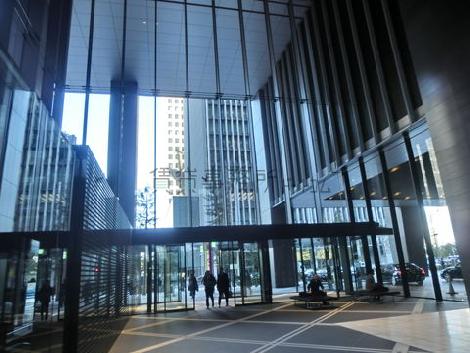 正面玄関