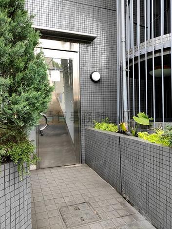 正面玄関