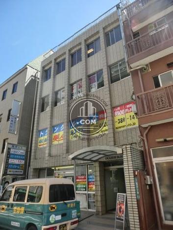 岡芹ビルの外観写真