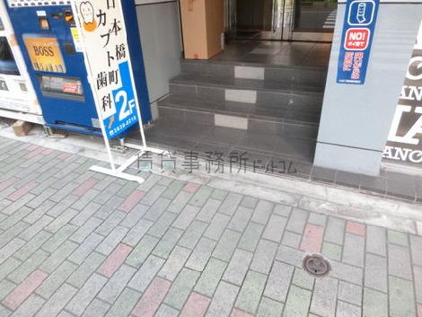 正面玄関
