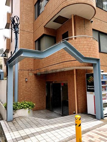 正面玄関