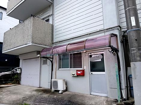 正面玄関