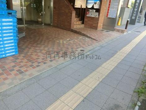 正面玄関