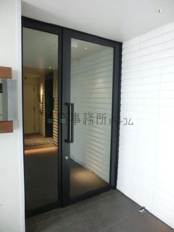 正面玄関