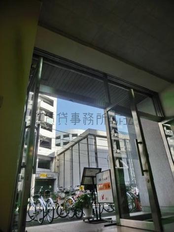 正面玄関