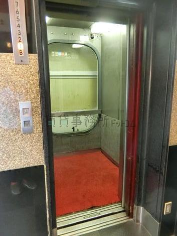 エレベーター