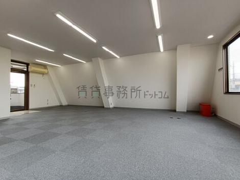 大沢新町ビルの室内