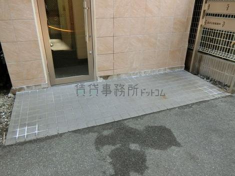 正面玄関