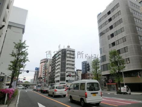 対面側からのアングル