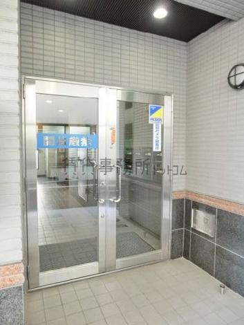正面玄関