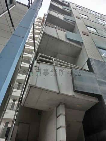 外階段の様子です