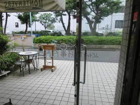 正面玄関
