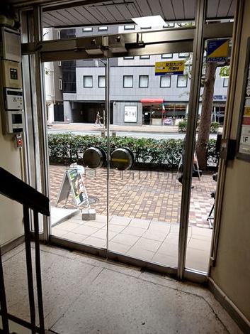 正面玄関