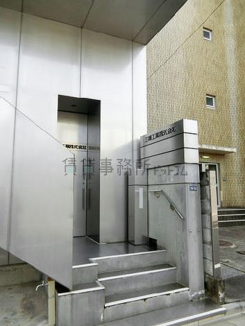 正面玄関